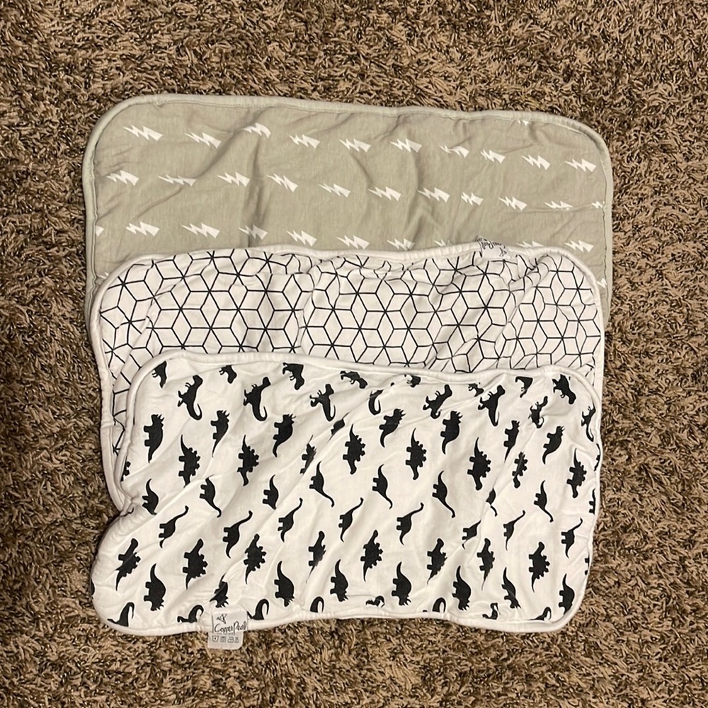 Copper pearl burp clothes